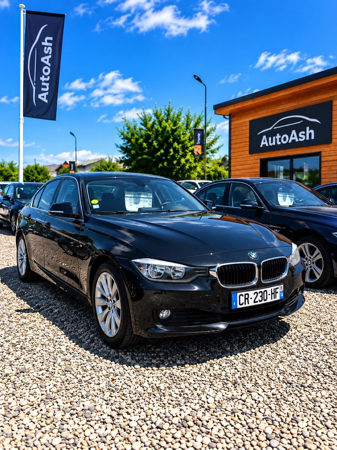 BMW Seria 3 negru în parcul AUTOASH, pregătit pentru verificare tehnică